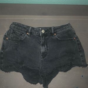 cute ripped black shorts!